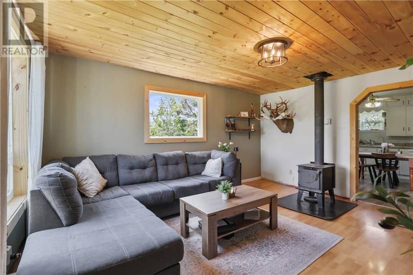 4285 Hwy 551, Providence Bay, photo 6