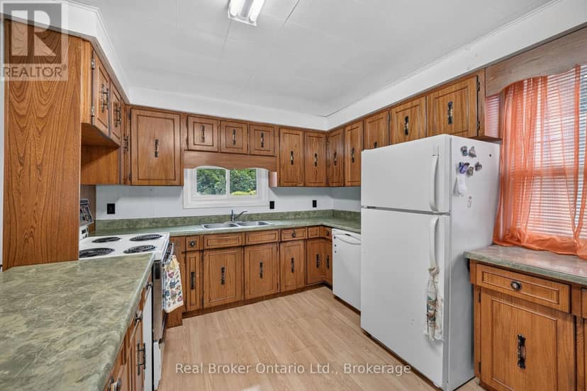 9033 Erin Garafraxa Townline — photo 19 of 40