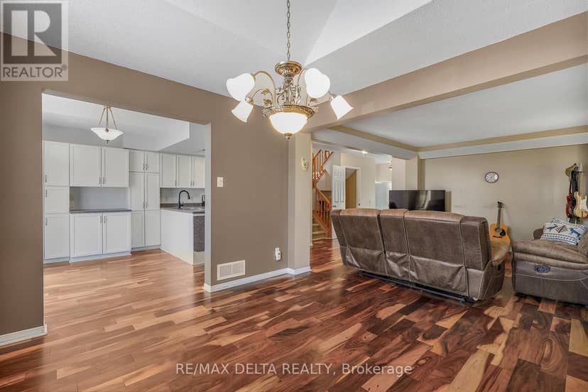 2218 Cecile Crescent — photo 15 of 27