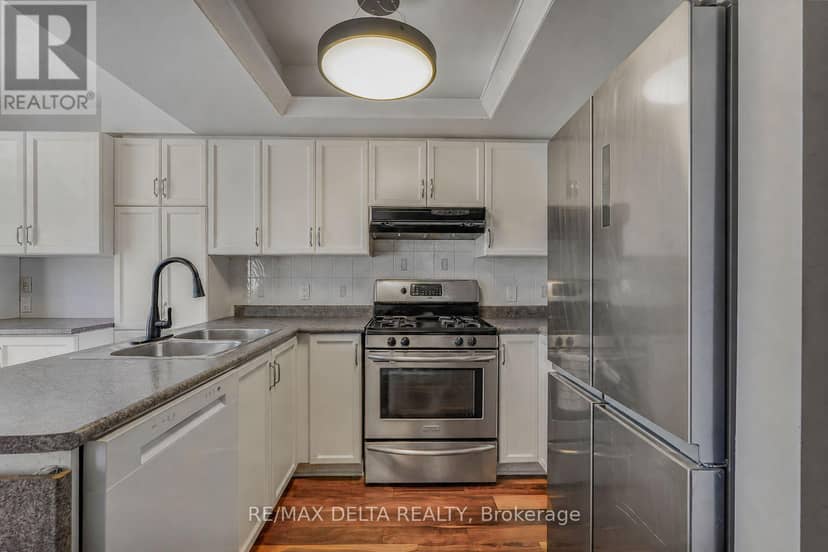 2218 Cecile Crescent — photo 7 of 27