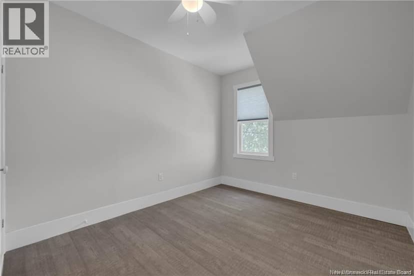 60-62 Queensway — photo 26 of 40