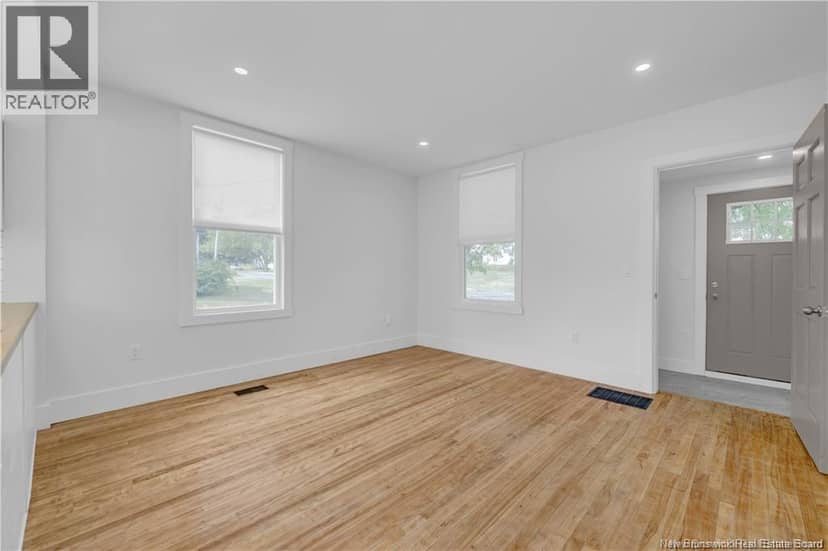 60-62 Queensway — photo 31 of 40