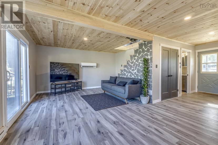 6157 Little Harbour Road — photo 15 of 38