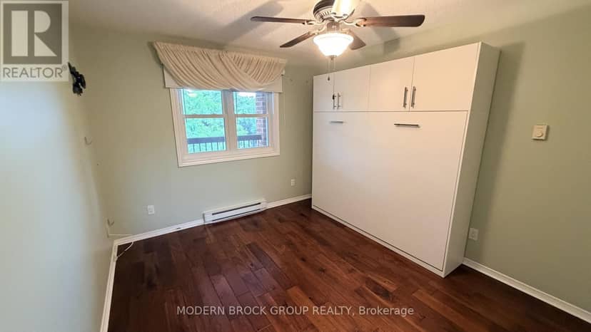 405 - 21 Liston Avenue — photo 15 of 23