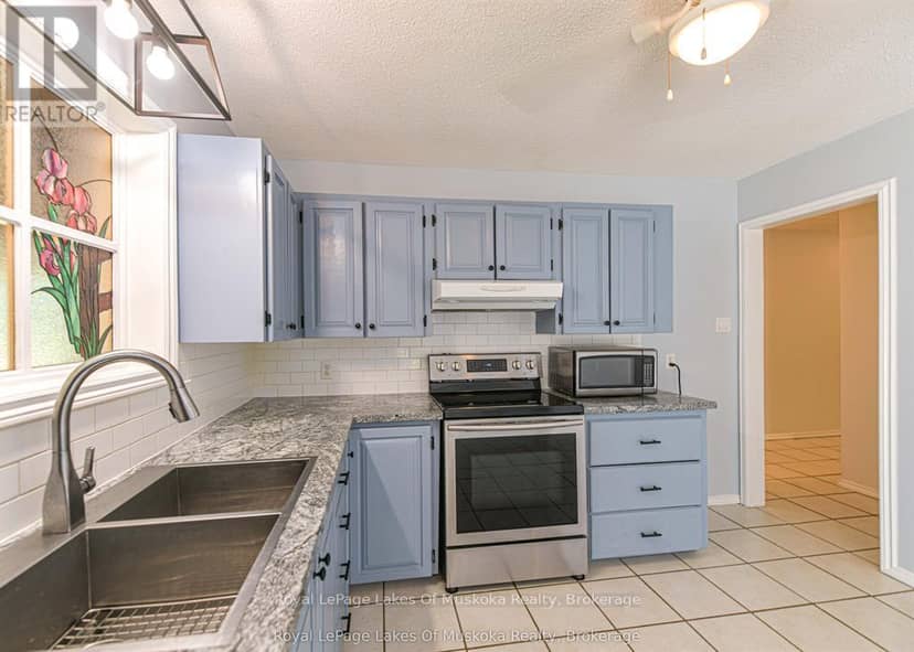 115 Douglas Street — photo 36 of 40