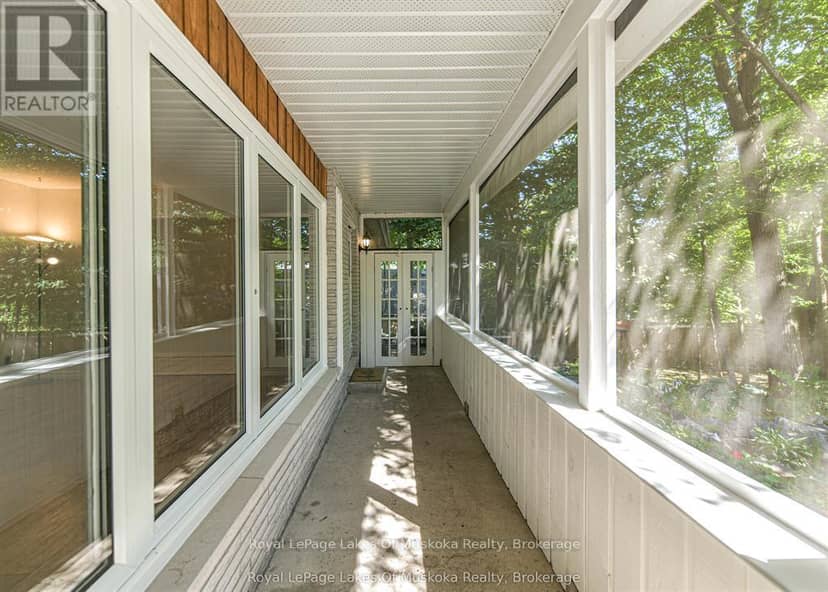 115 Douglas Street — photo 6 of 40