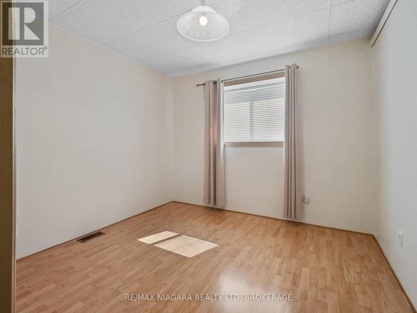 61 Queen Street — photo 16 of 40