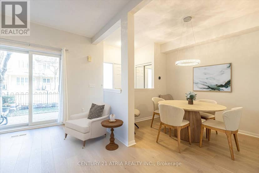 9 - 4 Alpen Way — photo 3 of 18