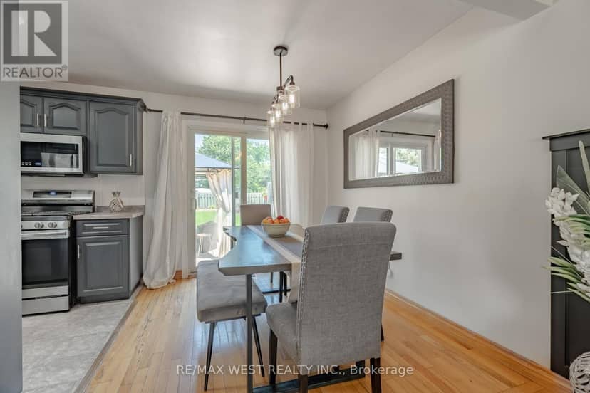 41 Rita Street — photo 10 of 26
