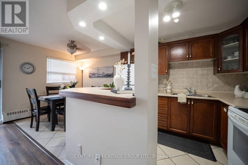 203 - 648 Grey Street — photo 16 of 40