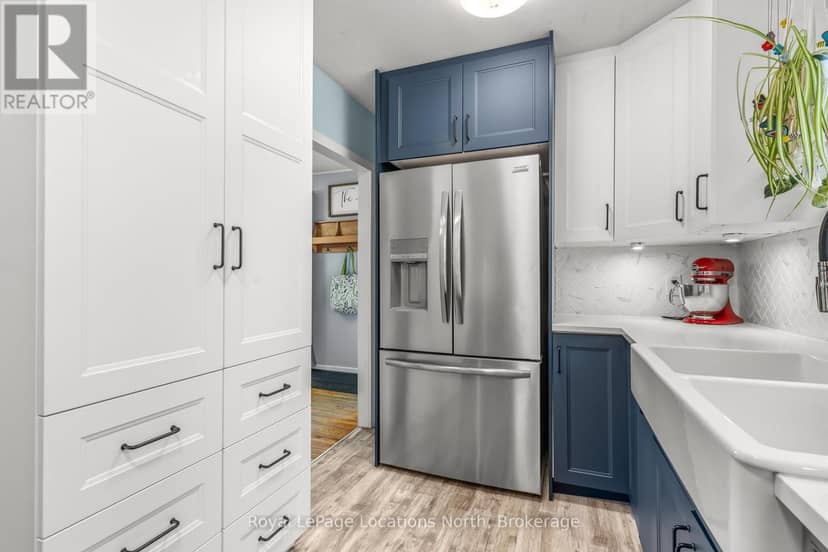 520 Maple Street — photo 12 of 40