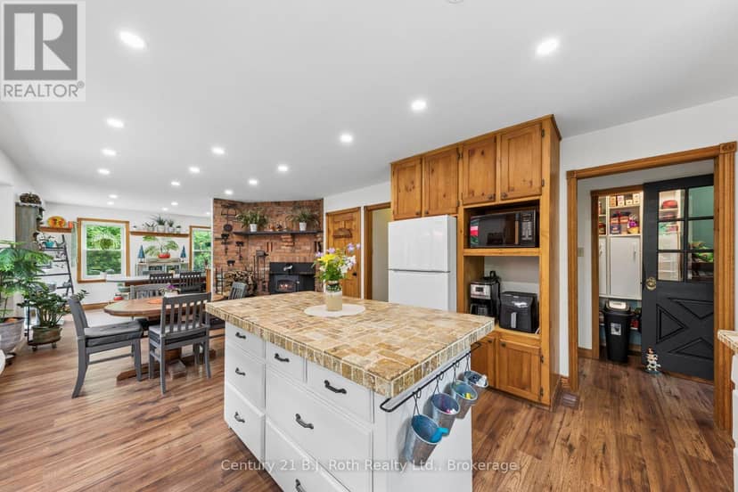 3147 Dalton Court — photo 10 of 40
