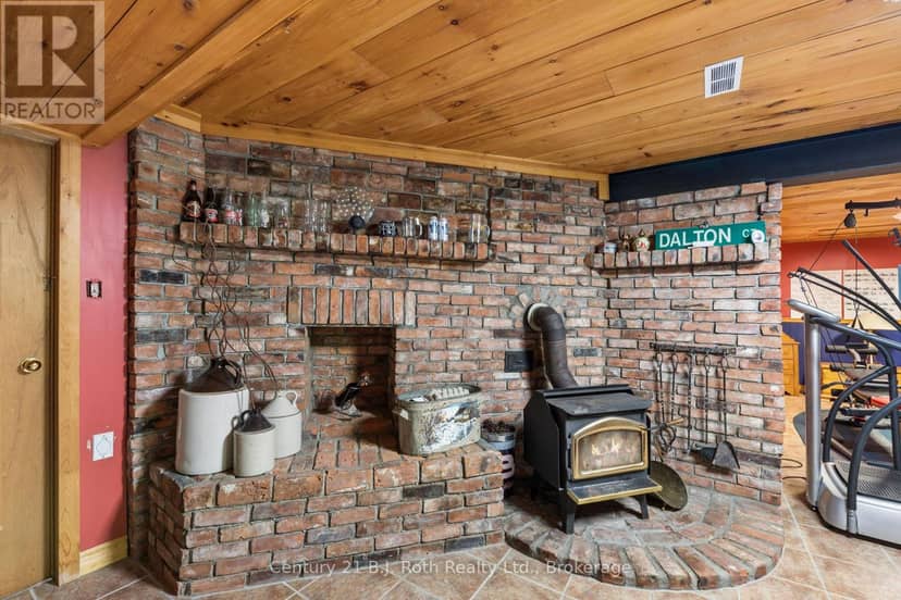 3147 Dalton Court — photo 32 of 40