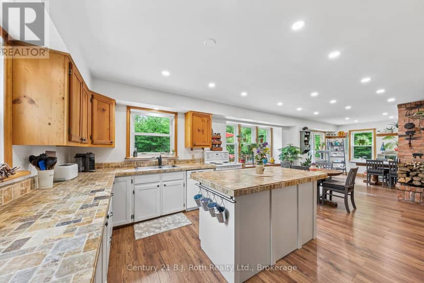 3147 Dalton Court, Tay, photo 8