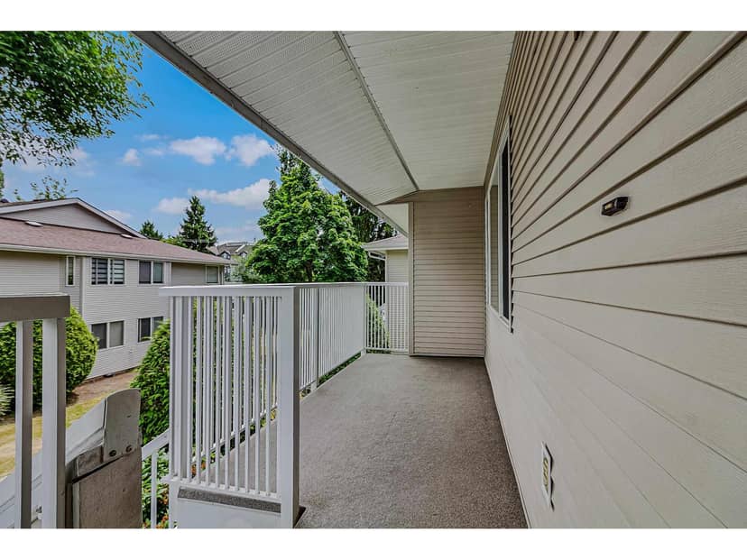 209 13947 72 AVENUE, Surrey, photo 3