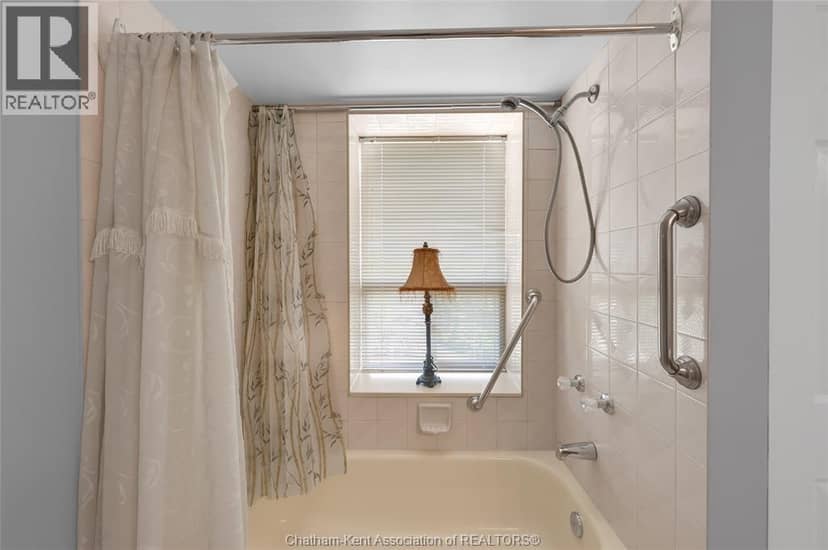 10 Van Allen AVENUE Unit# 1001 — photo 13 of 40