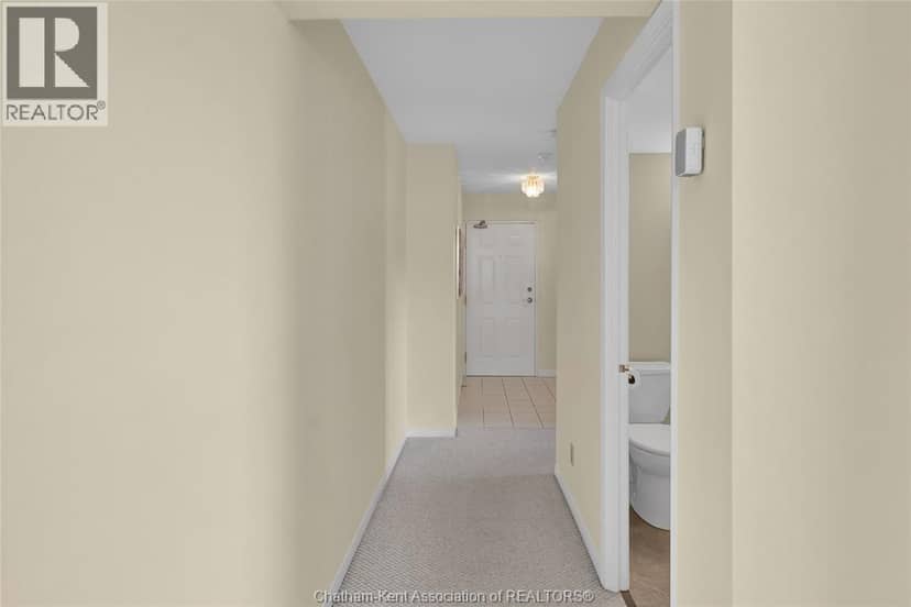 10 Van Allen AVENUE Unit# 1001 — photo 14 of 40