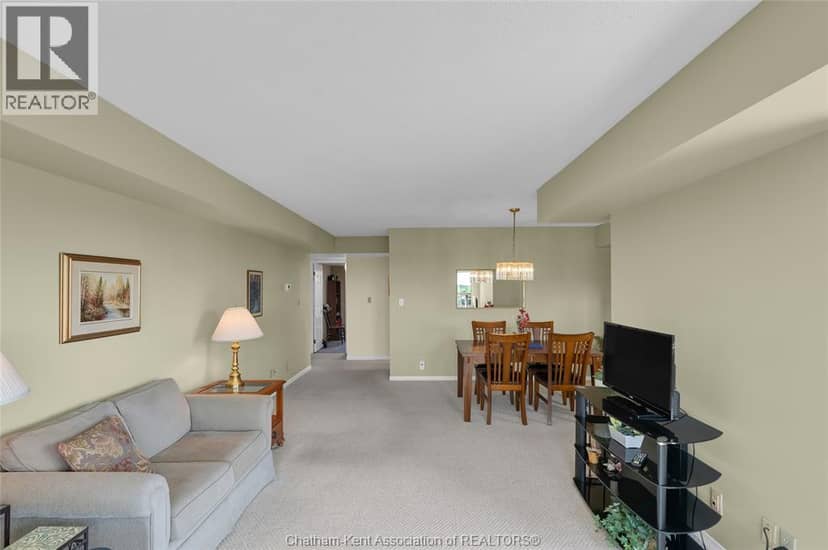 10 Van Allen AVENUE Unit# 1001 — photo 27 of 40