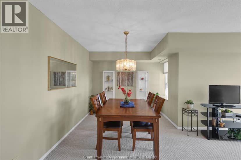 10 Van Allen AVENUE Unit# 1001 — photo 30 of 40