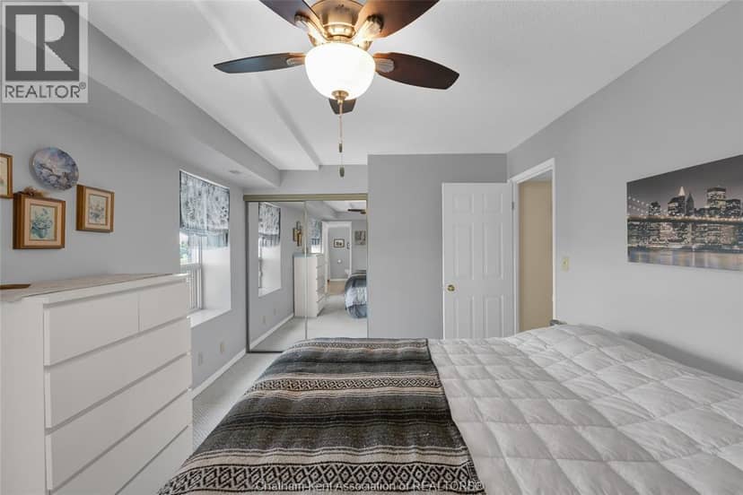 10 Van Allen AVENUE Unit# 1001 — photo 7 of 40