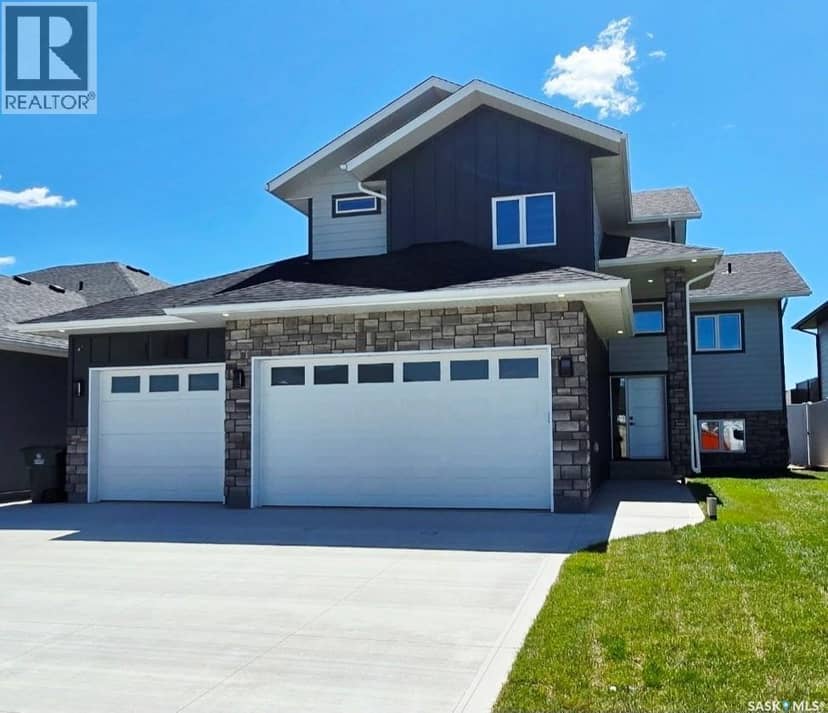 703 Ballesteros CRESCENT — photo 1 of 3