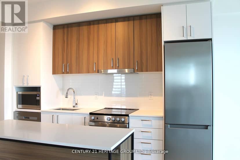 A3410 - 30 Upper Mall Way — photo 7 of 29