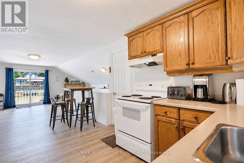 75 River Road — photo 13 of 29