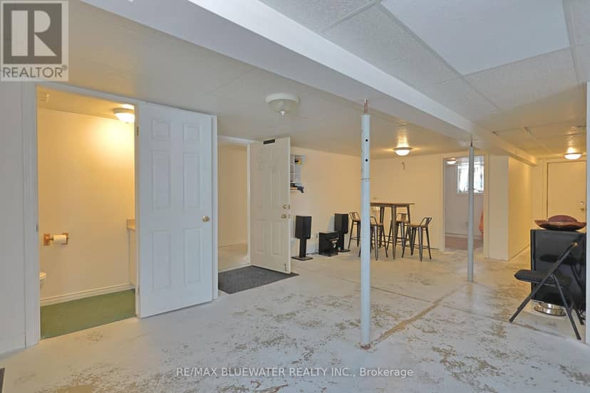 75 River Road — photo 15 of 29