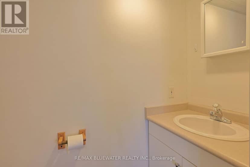 75 River Road — photo 19 of 29