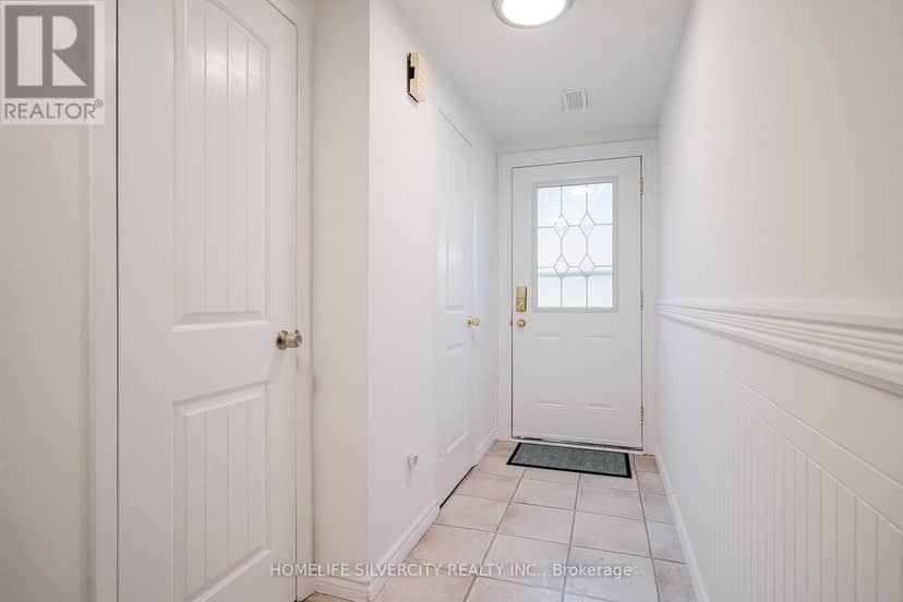 57 - 235 Bronte Street S — photo 4 of 38