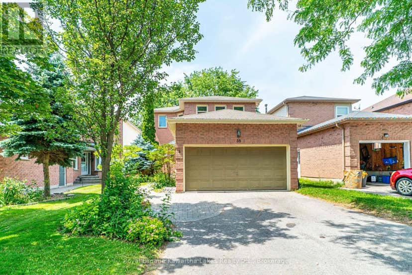 38 Lipton Crescent — photo 1 of 33