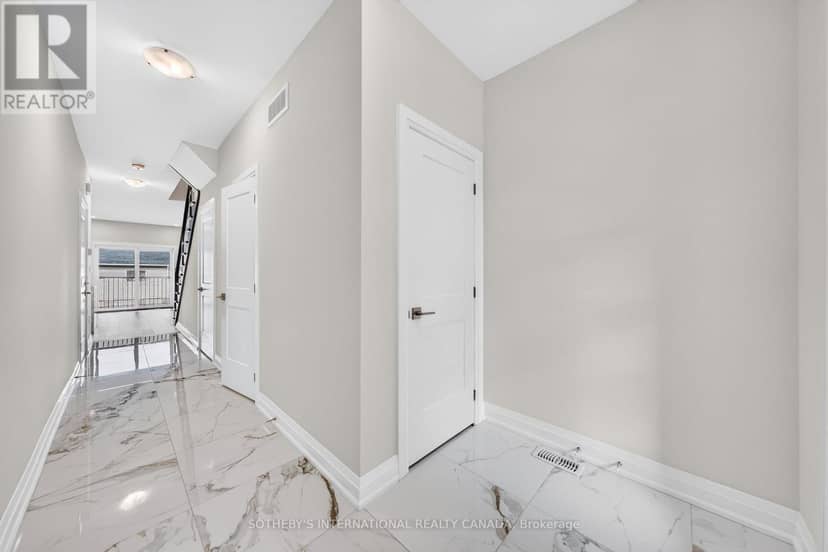 14 - 675 Victoria Road N — photo 4 of 25