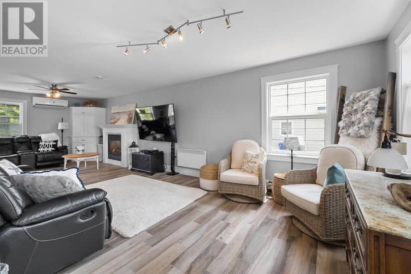 20 Nellie Drive — photo 7 of 40