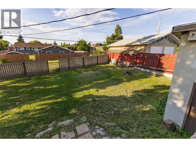 416 96 Avenue, Dawson Creek, photo 2