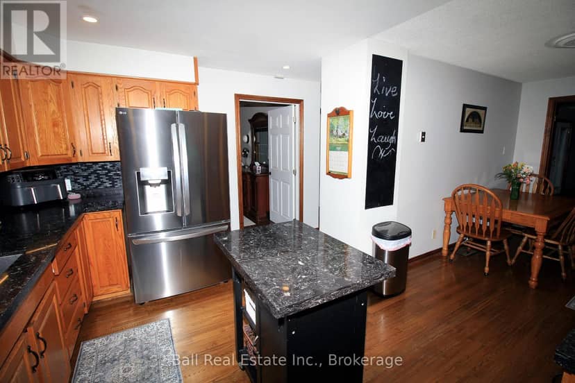 1123 Harcourt Road — photo 21 of 40