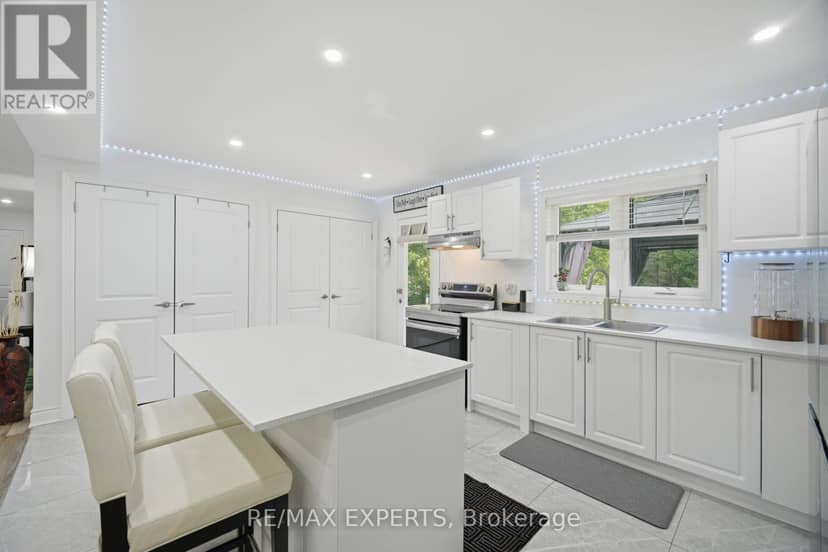 3211 Cove Avenue — photo 16 of 40