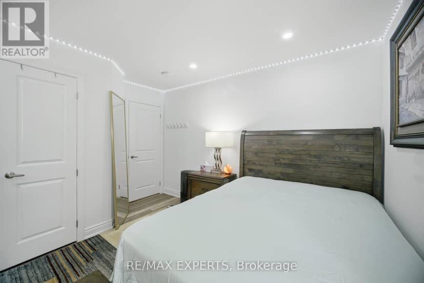 3211 Cove Avenue — photo 19 of 40