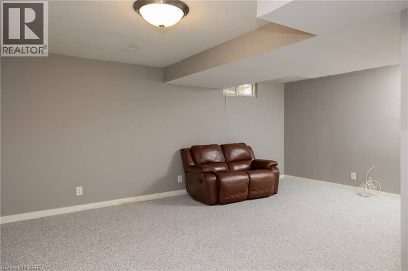 7 GRAYSTONE Court — photo 15 of 17