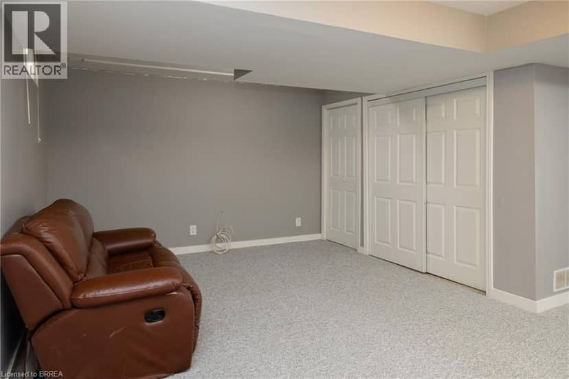 7 GRAYSTONE Court — photo 16 of 17