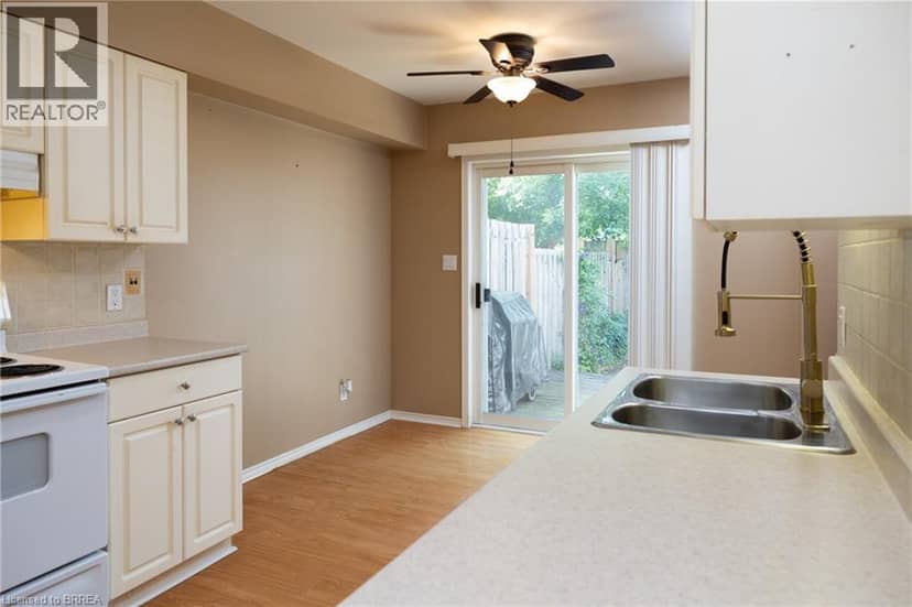7 GRAYSTONE Court — photo 9 of 17