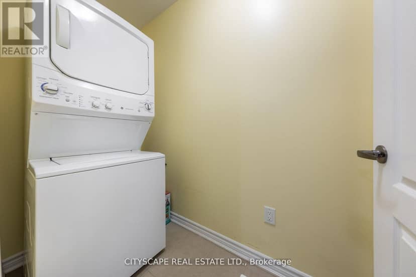 121 Crafter Crescent — photo 32 of 40