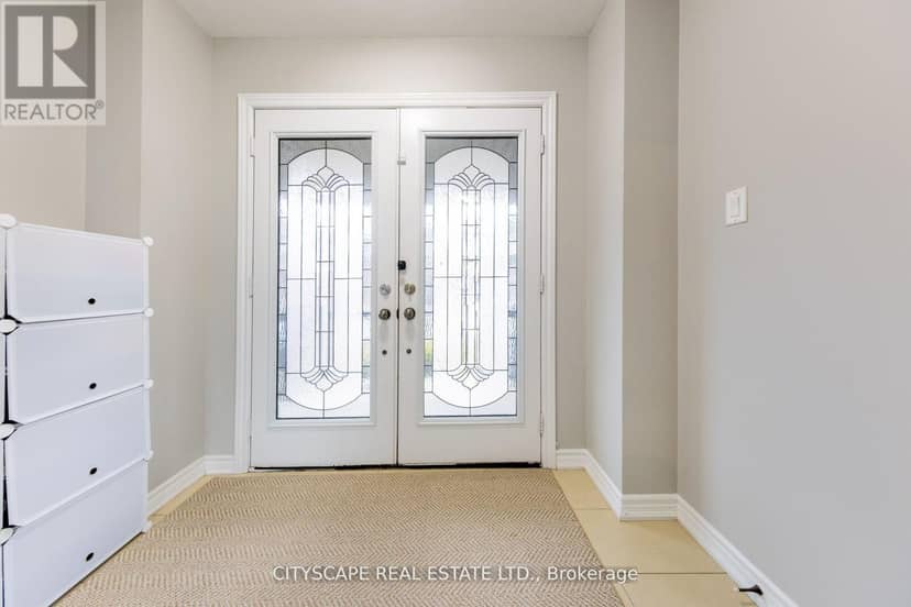 121 Crafter Crescent — photo 4 of 40