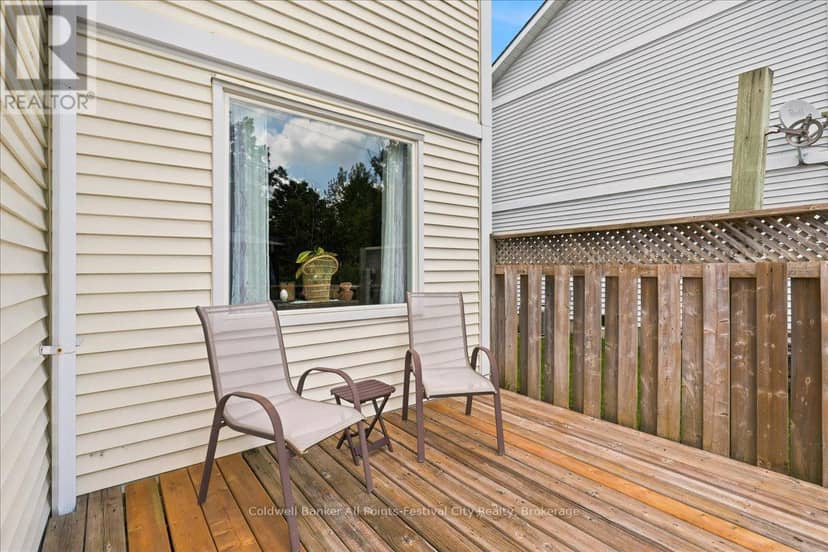 75 Edison Crescent — photo 33 of 40