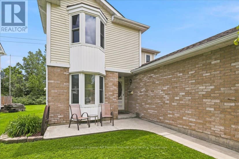 75 Edison Crescent — photo 4 of 40