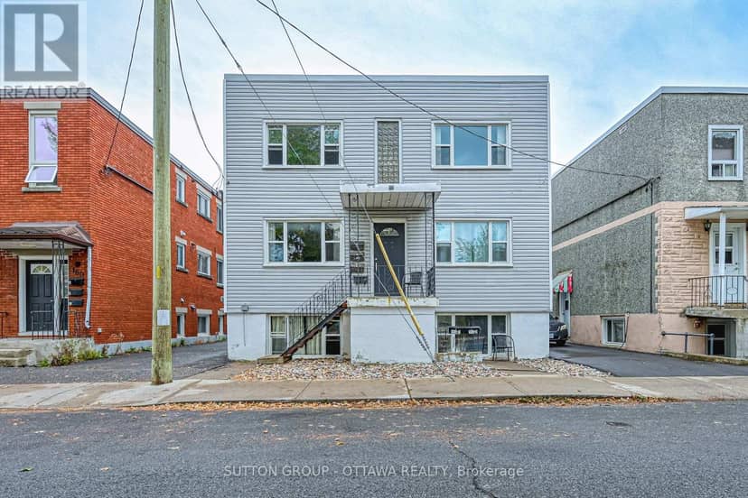 154-156 Dagmar Avenue — photo 1 of 32
