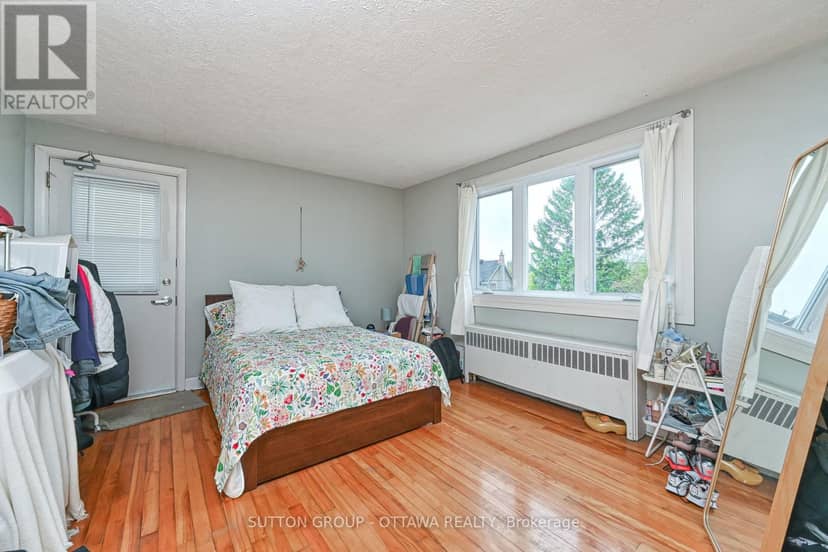154-156 Dagmar Avenue — photo 22 of 32