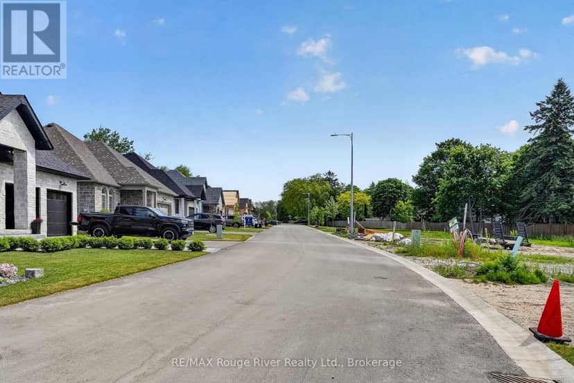 16-1000 D'Arcy Street — photo 17 of 23
