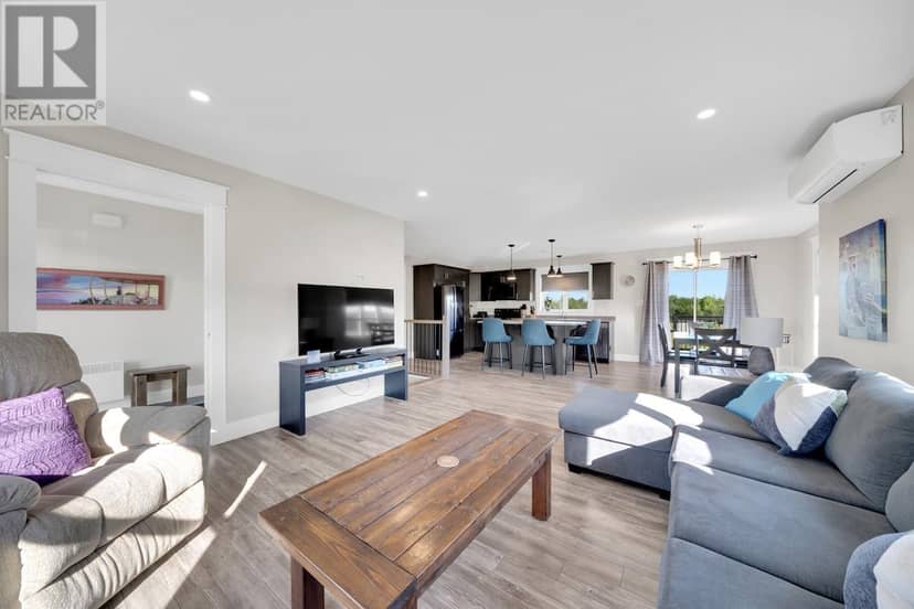 782 CITY VIEW Drive — photo 8 of 29