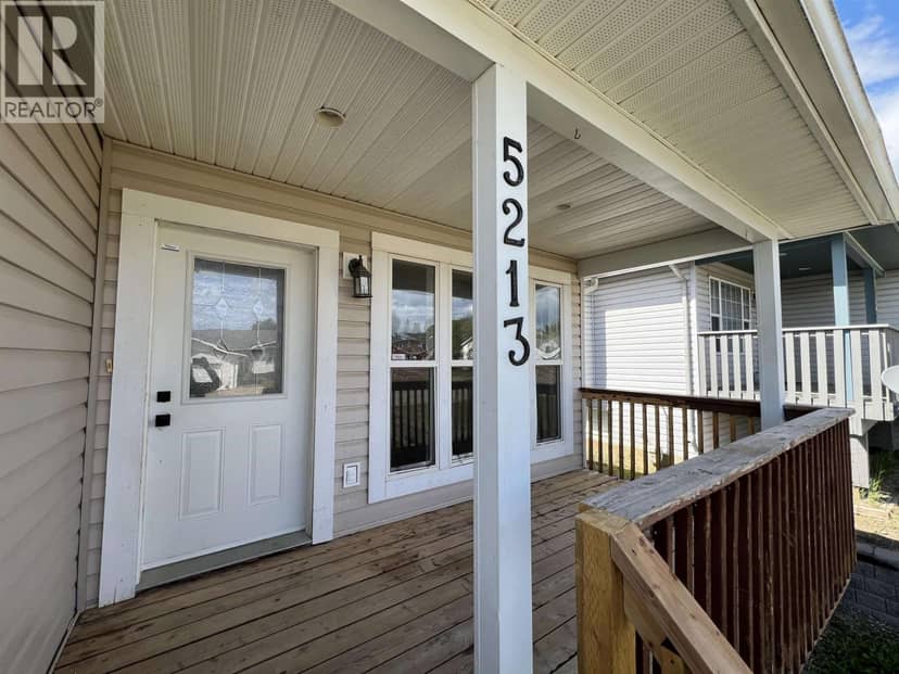 5213 HALLMARK CRESCENT, Fort Nelson, photo 2