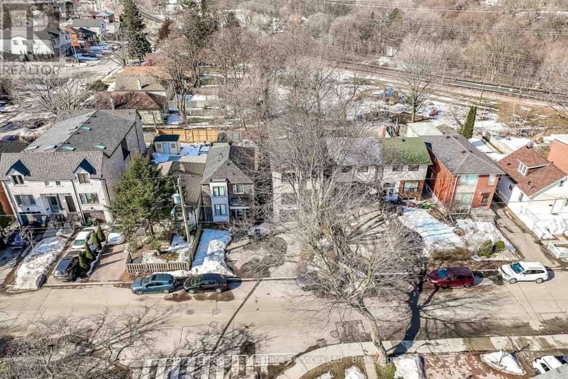 176 Leyton Avenue — photo 36 of 39